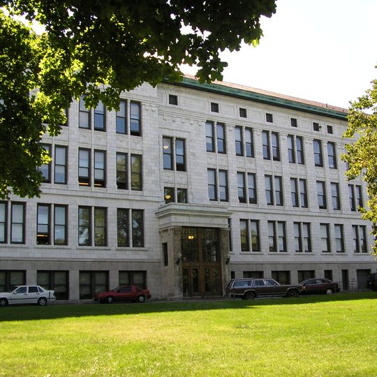 Fosdick-Masten Park High School