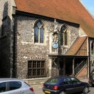 Norfolk'un ortaçağ mirası ve doğası: tarihi konaklar, manastır kalıntıları, kıyı deniz fenerleri
