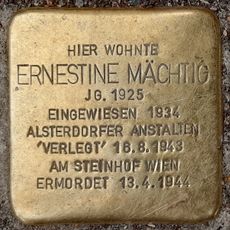Stolperstein en memoria de Ernestine Mächtig