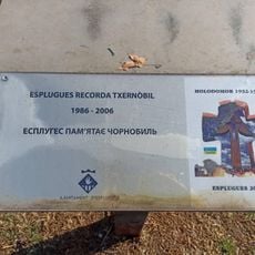 Esplugues recorda Txernòbil