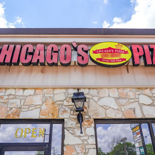 Chicago's Pizza