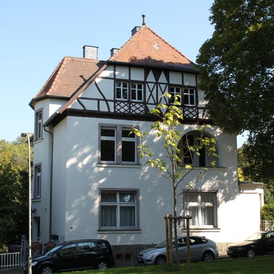 Konrad-Adenauer-Promenade 7