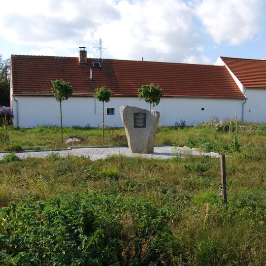 Památník povodně ve Tchořovicích