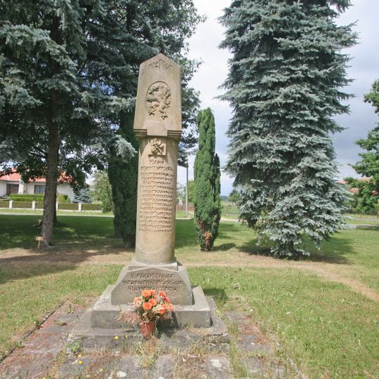 Památník padlým v 1 světové válce v Rokytně na návsi