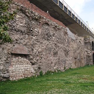 Category:Walls of Galata