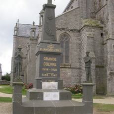 War memorial of Plounéour-Trez