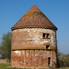 Circular dovecote (Perrex)