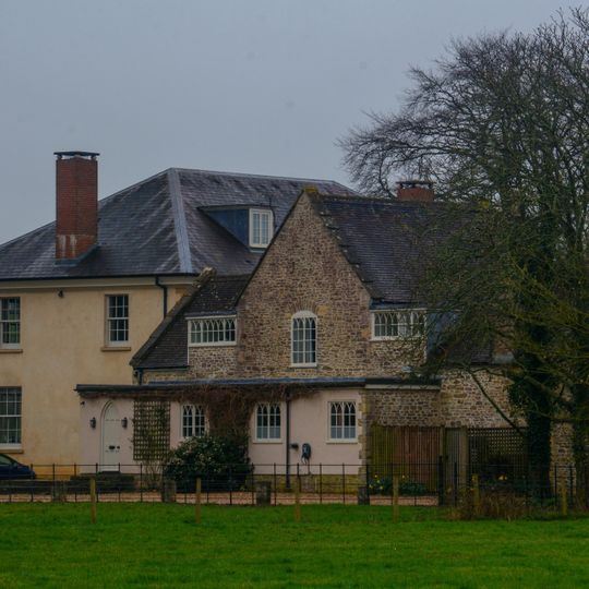 The Coach House, Stables, Grooms House And Linking Garden Walls
