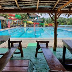 WATERBOOM LOEBAS WISATA