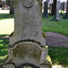 Ev. cintorín Kozia brána, náhrobník