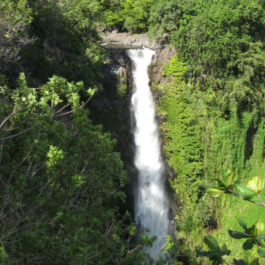 Makahiku Falls