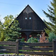 Chata podcieniowa nr 75, drewn.