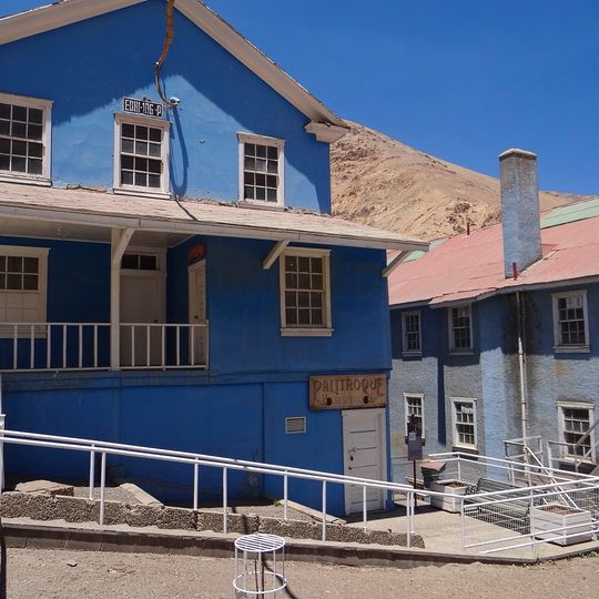 EDNI-106-P Public institutions building