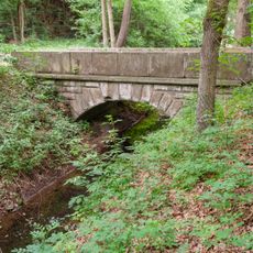 Bogenbrücke über den Gauchsbach-Leitgraben