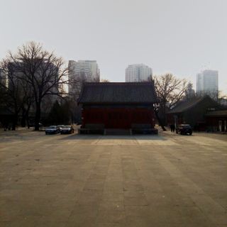 Baoguo-Tempel (Peking)