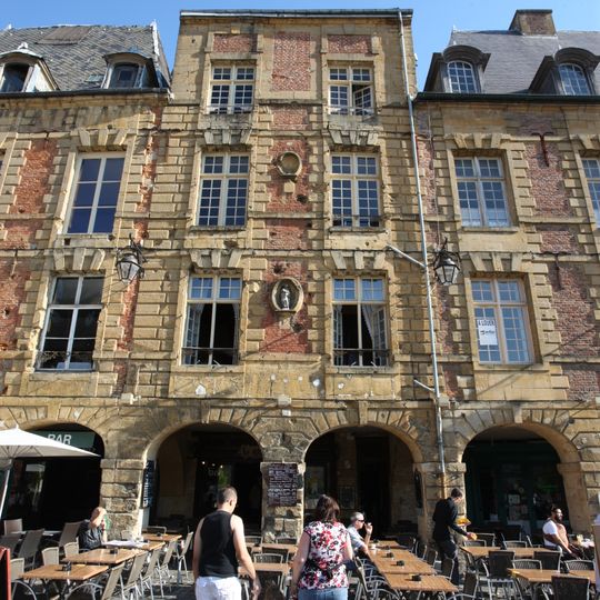 Immeuble, 18 place Ducale
