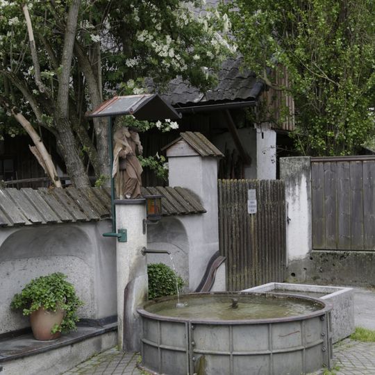Guter-Hirte-Brunnen