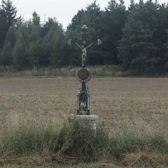 Kříž západně od Zblovic