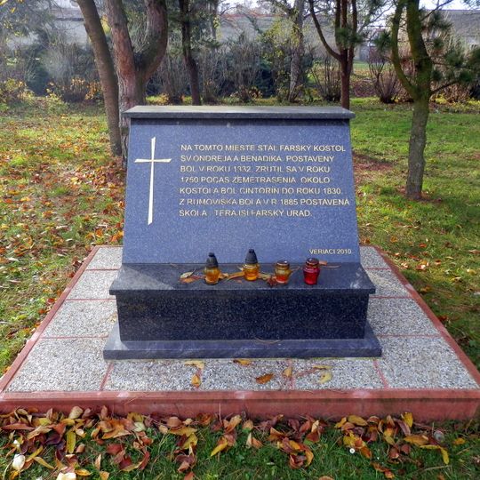 Farský kostol sv. Ondreja a Benedikta