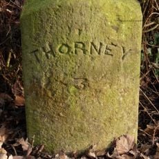 Milestone, Willow Hall, Willow Hall lane, before bend at Prior Farm