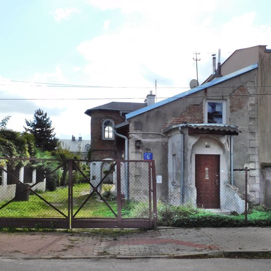 6 Cietrzewia Street in Warsaw