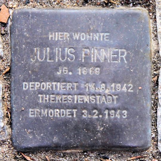 Stolperstein dedicated to Julius Pinner