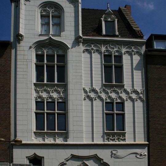 Richard-Wagner-Straße 22