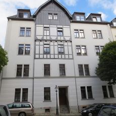 Mietshaus in geschlossener Bebauung konzipiert Arthur-Bretschneider-Straße 4