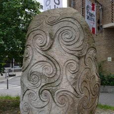 Stein der bewegenden Begegnung