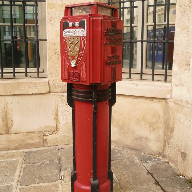 Feuermelder der Rue Sévigné