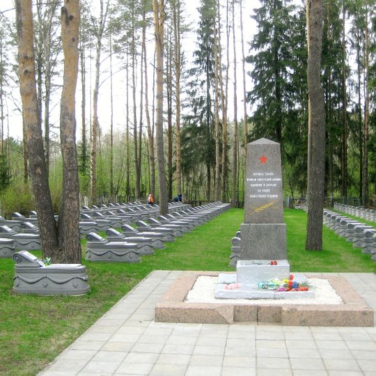 Братское захоронение воинов Советской Армии, погибших в годы Великой Отечественной войны