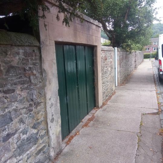 17 Abbotsford Road, Willowbush, Boundary Walls