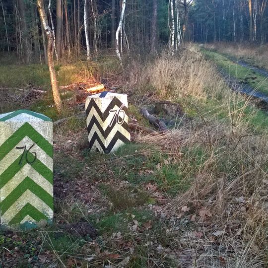 Sächsisch-Preußischer Grenzstein: Pilarpaar Nr. 76