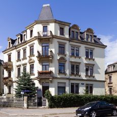 Lene-Glatzer-Straße 1a