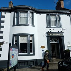 Melrose, 3 Market Square, Bon Accord Hotel