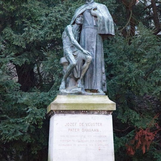 Standbeeld Pater Damiaan