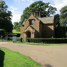 Broughton Castle, Lodge
