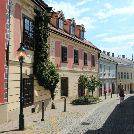 Martinstraße 6, Klosterneuburg