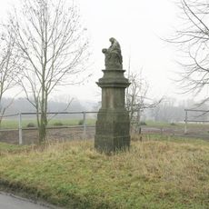 Socha Piety v ulici Boženy Němcové v Bohosudově