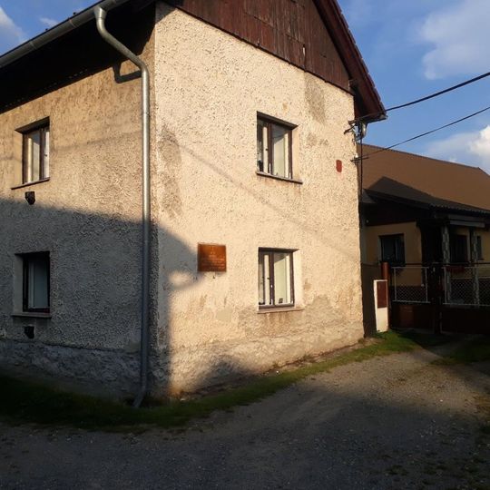 Pamětní deska Jana Krofta v Loze