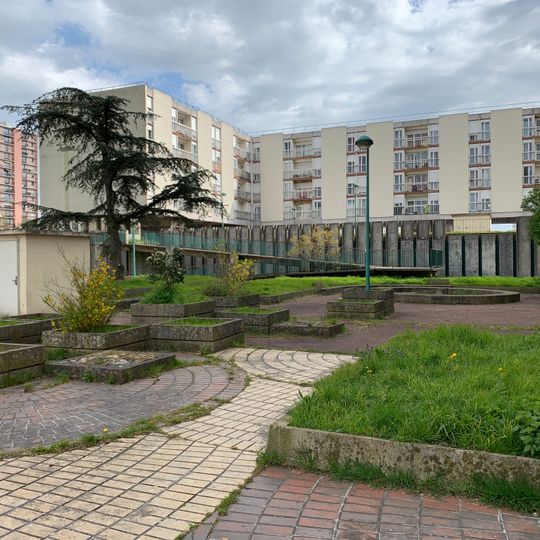 Esplanade de Saint-Germain