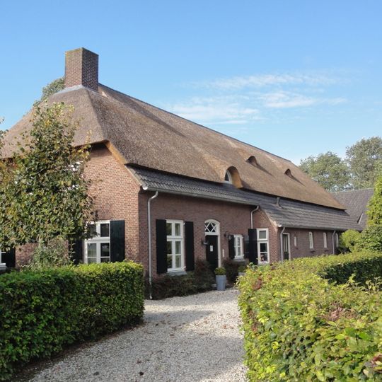 Langgevelboerderij in traditionalistische stijl