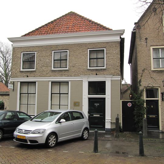 Voorstraat 15, Middelharnis