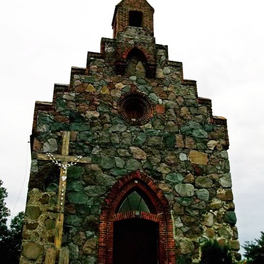 Kościół św. Apostołów Piotra i Pawła w Dołgiu