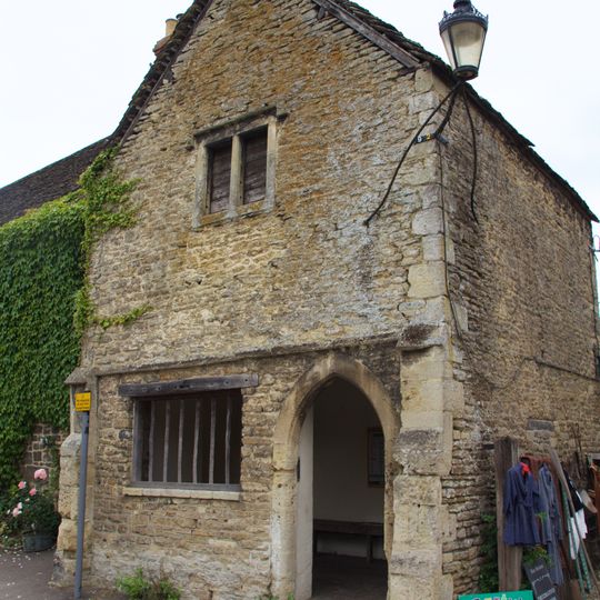Bus shelter, Lacock, Wiltshire