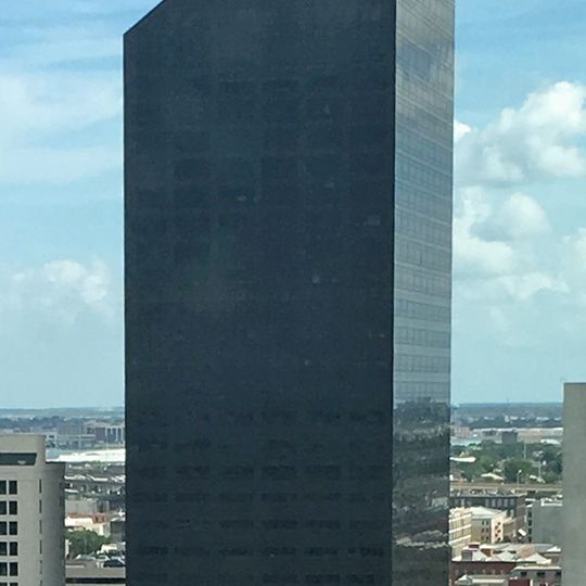400 Poydras Tower