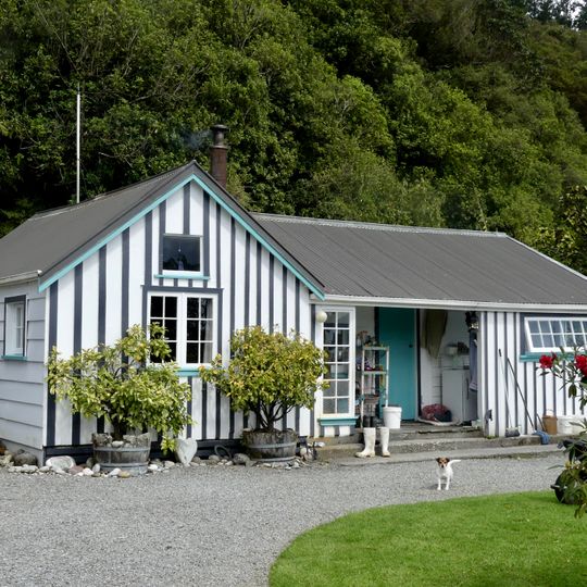 Hende's Ferry Cottage