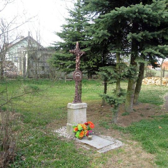 Kříž na rozcestí v Míšově