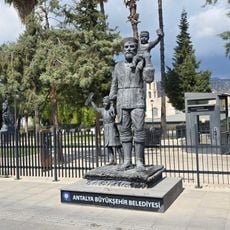 Statue