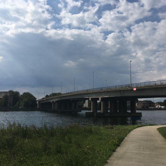 Maas bridge at Hermalle-sous-Argenteau
